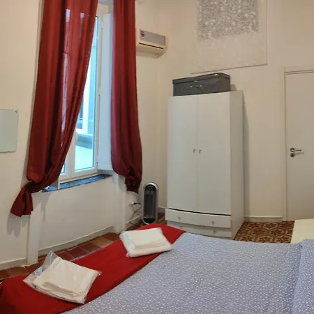 Appartement Il Sole Di Montesanto Sleep Welly à Naples Extérieur photo