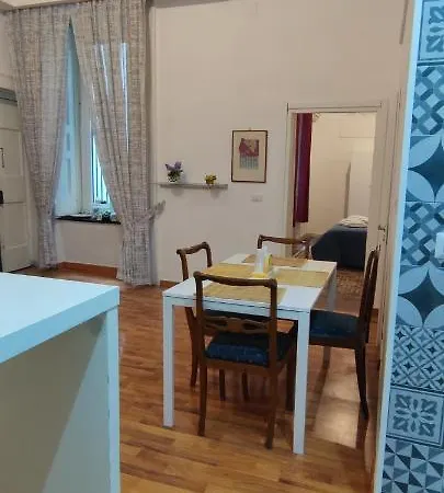 Appartement Il Sole Di Montesanto Sleep Welly à Naples Extérieur photo