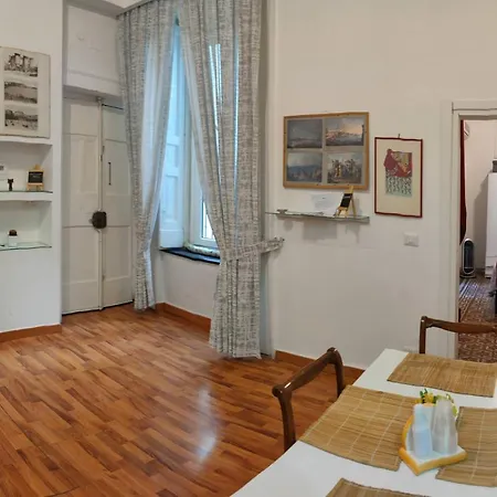Appartement Il Sole Di Montesanto Sleep Welly à Naples Extérieur photo